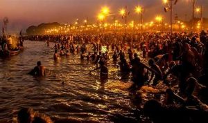 महाकुंभ 2025: अविश्वसनीय और अद्भुत, कैमेरे की नजर से 4 महाकुंभ 2025 के अविश्वसनीय और अद्भुत नजारे